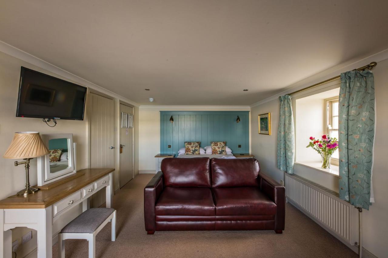 Edgcumbe Arms Hotel Torpoint Exterior photo